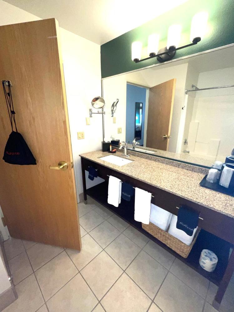 Deluxe Family Suite interior