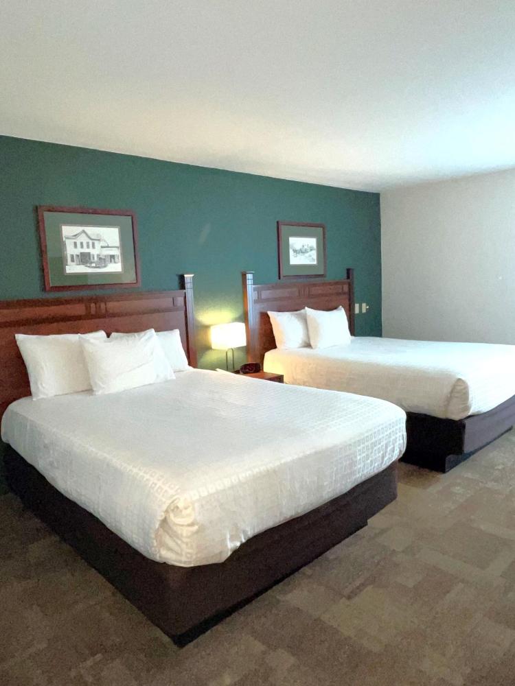 Queen Room with Two Queen Beds - Disability Access interior